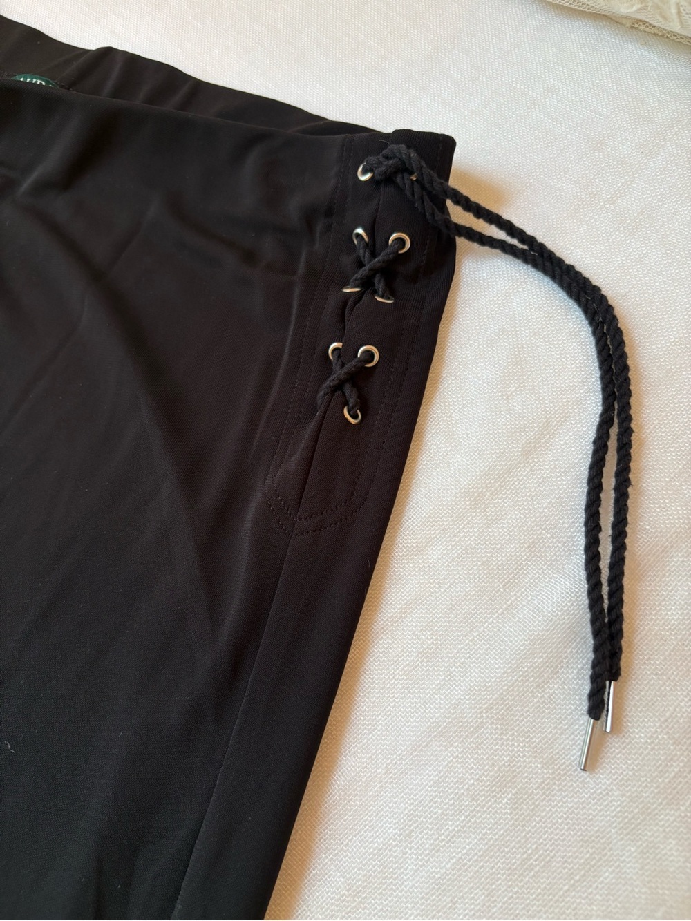 Lauren Ralph Lauren Black Wide-Leg Drawstring Side-Tie Pants - Picture 2 of 5